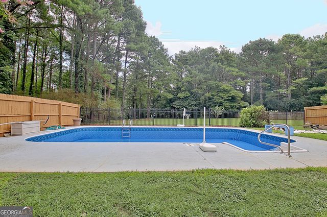 235 Manor Drive, Fayetteville, GA 30215