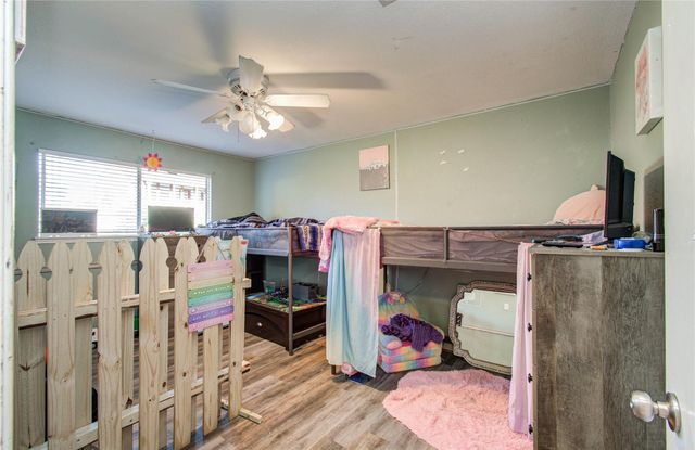 2413 Laura Lane, Pearland, TX 77581