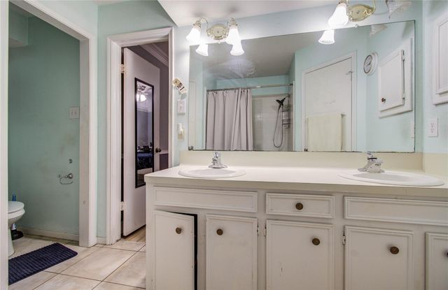 2413 Laura Lane, Pearland, TX 77581