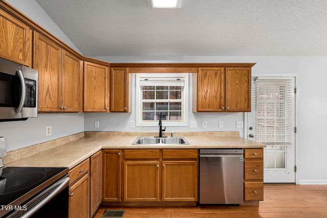 481 Emma Grace Drive, Jonesborough, TN 37659