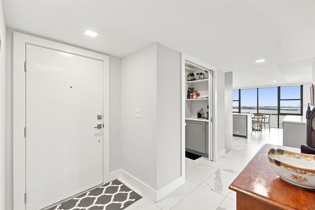 770 S PALM AVENUE 1804, Sarasota, FL 34236