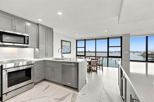 770 S PALM AVENUE 1804, Sarasota, FL 34236