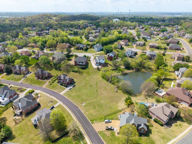 115 Cumberland Pl, Hendersonville, TN 37075