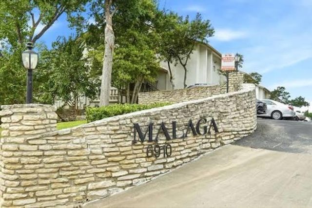 6910 Hart LN 703, Austin, TX 78731