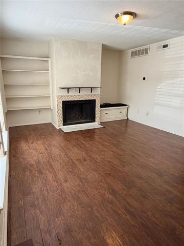 6910 Hart LN 703, Austin, TX 78731