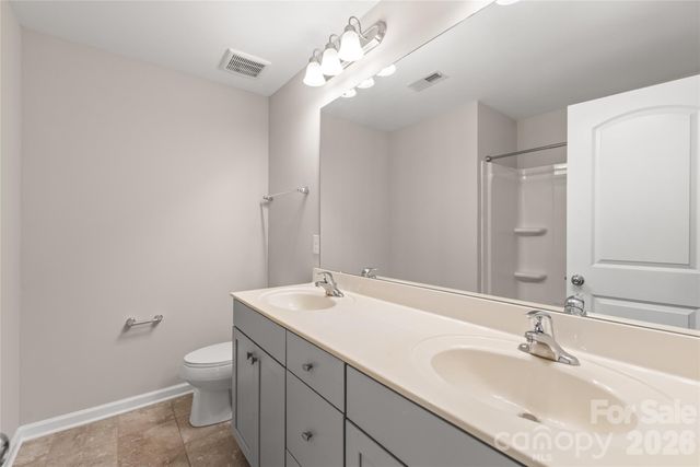 5662 Stonewells Drive, Charlotte, NC 28278