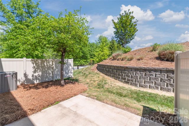 5662 Stonewells Drive, Charlotte, NC 28278