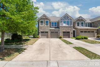 5662 Stonewells Drive, Charlotte, NC 28278
