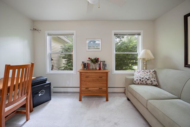 17 Eastman Farm Road, Burlington, VT 05408