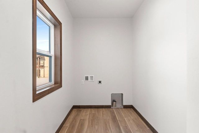 399 BATTERY AVENUE, De Pere, WI 54115