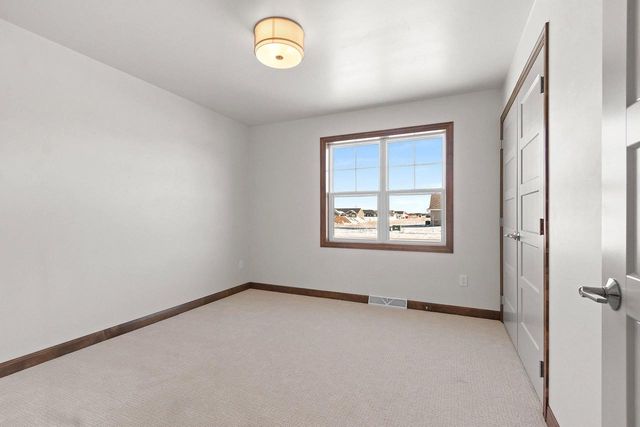 399 BATTERY AVENUE, De Pere, WI 54115