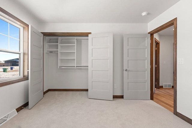 399 BATTERY AVENUE, De Pere, WI 54115