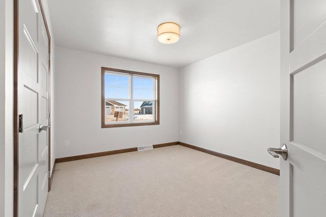 399 BATTERY AVENUE, De Pere, WI 54115