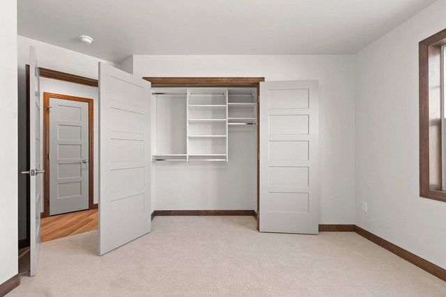 399 BATTERY AVENUE, De Pere, WI 54115