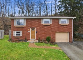 168 Lois Dr, Penn Hills, PA 15147