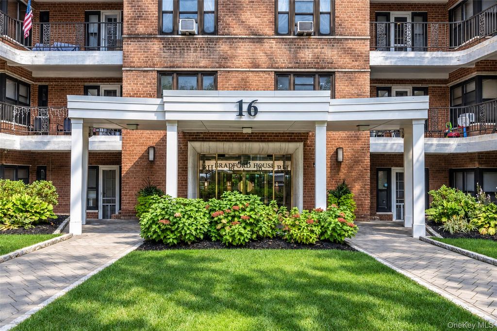 16 N Broadway 4J, White Plains, NY 10601 — photo 2