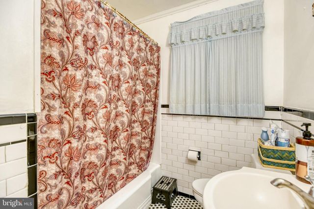 1823 WALNUT AVE, Baltimore, MD 21222