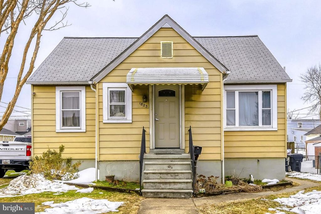 1823 WALNUT AVE, Baltimore, MD 21222
