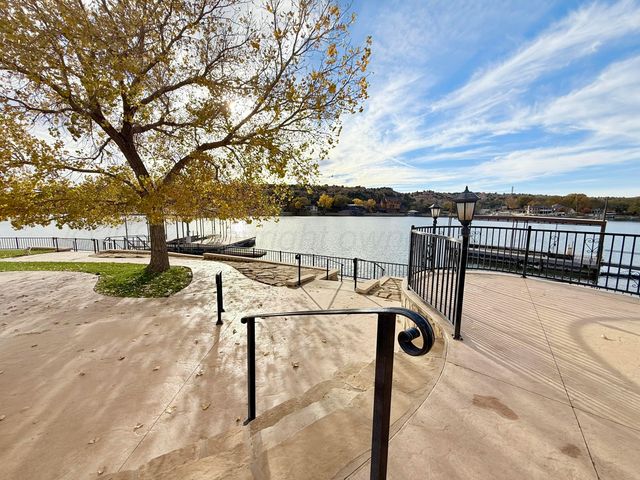 516 N SHORE Drive, Amarillo, TX 79118