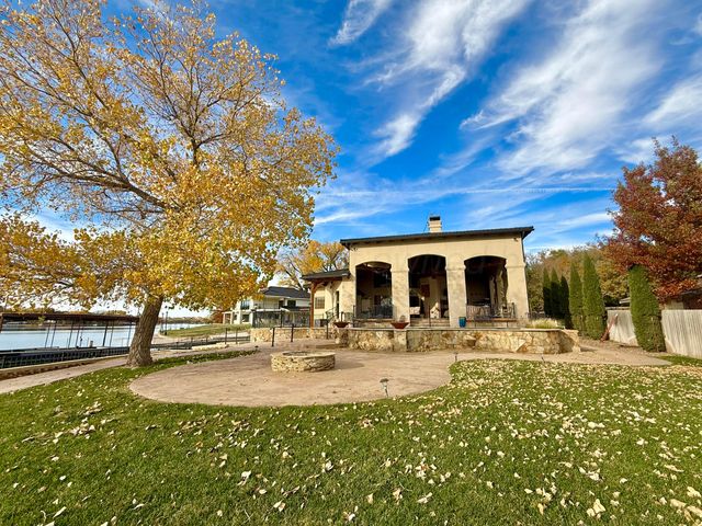 516 N SHORE Drive, Amarillo, TX 79118