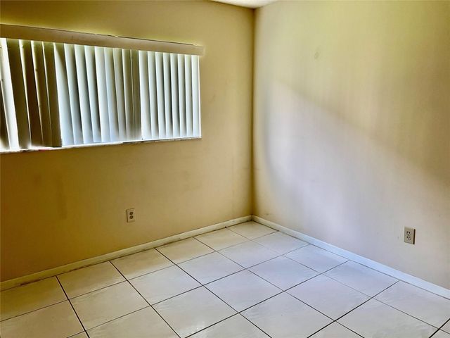 9718 S BELFORT Circle 108, Tamarac, FL 33321