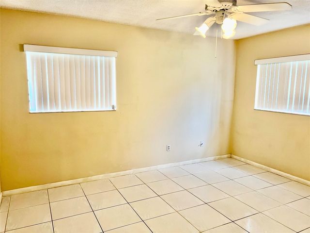 9718 S BELFORT Circle 108, Tamarac, FL 33321