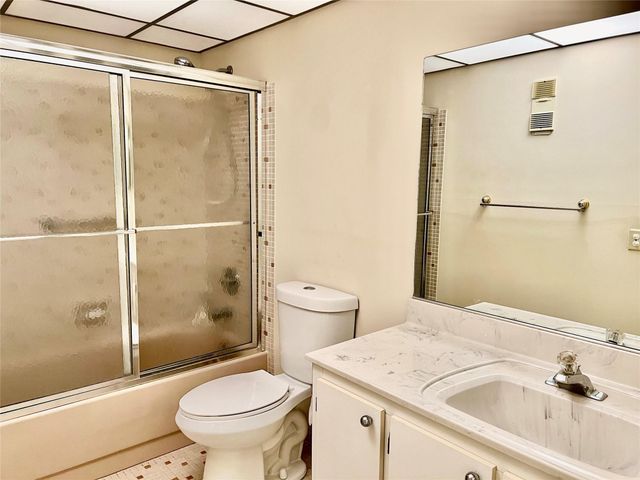 9718 S BELFORT Circle 108, Tamarac, FL 33321