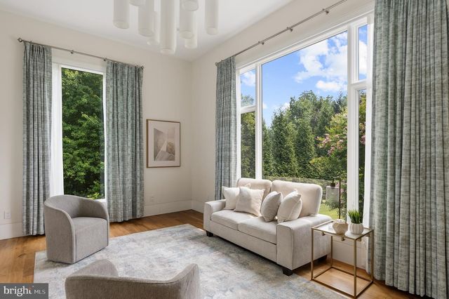 8880 BRADLEY BLVD, Bethesda, MD 20817