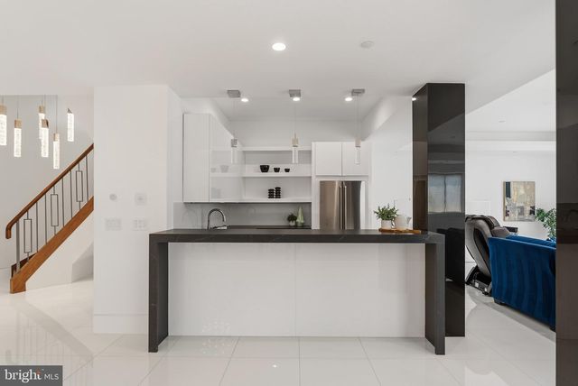 8880 BRADLEY BLVD, Bethesda, MD 20817