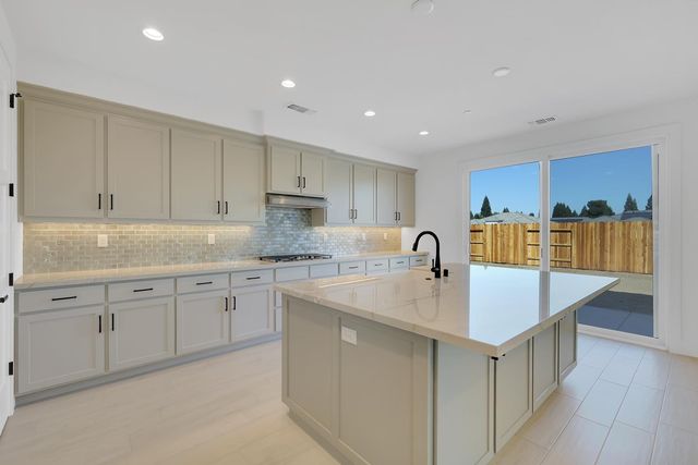 3279 San Brannan Way, Yuba City, CA 95993