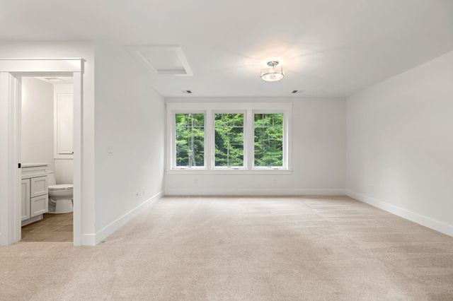 25 Blaisdell Court, Raymond, NH 03077