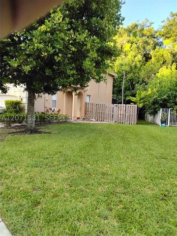 3642 Asperwood Cir, Coconut Creek, FL 33073