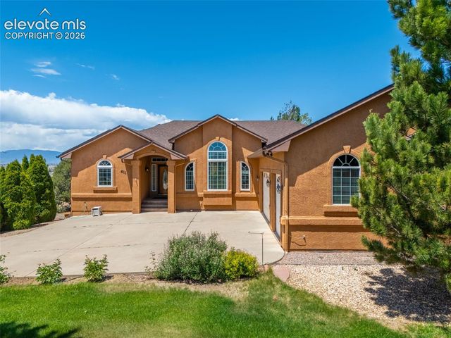 611 S Lone Cowboy Drive, Pueblo West, CO 81007