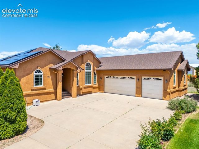 611 S Lone Cowboy Drive, Pueblo West, CO 81007