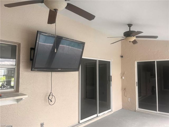 536 Whispering Wind BEND, Lehigh Acres, FL 33974