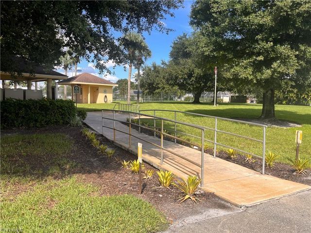 536 Whispering Wind BEND, Lehigh Acres, FL 33974