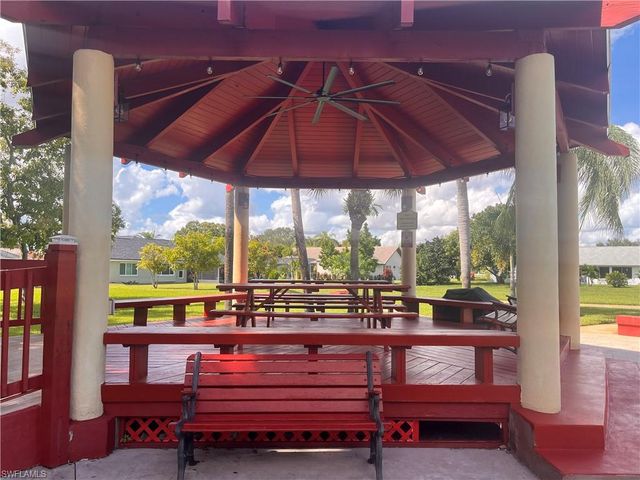 536 Whispering Wind BEND, Lehigh Acres, FL 33974