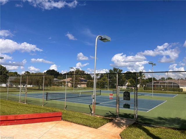 536 Whispering Wind BEND, Lehigh Acres, FL 33974