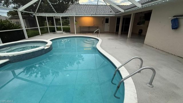 536 Whispering Wind BEND, Lehigh Acres, FL 33974