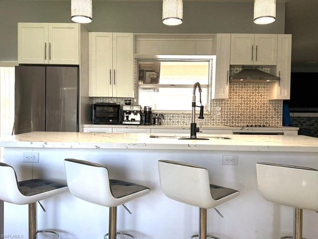 536 Whispering Wind BEND, Lehigh Acres, FL 33974