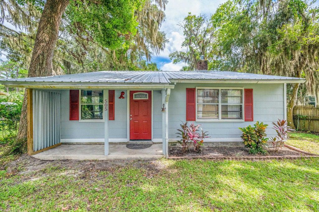 505 N 4Th St, Palatka, FL 32177