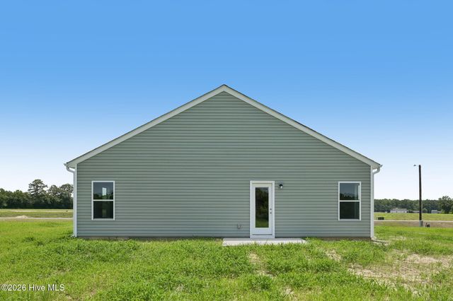 209 Hallwood Drive, Pikeville, NC 27863