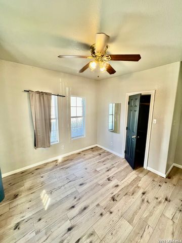 622 S Navidad Unit 1, San Antonio, TX 78207