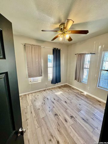 622 S Navidad Unit 1, San Antonio, TX 78207