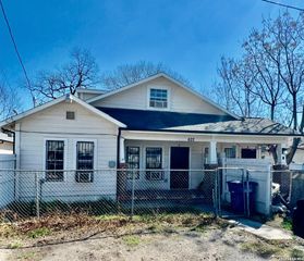 622 S Navidad Unit 1, San Antonio, TX 78207