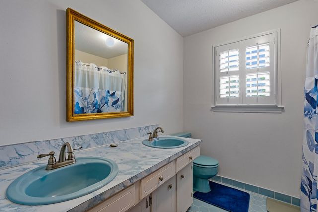 255 Longleaf Drive, Walterboro, SC 29488