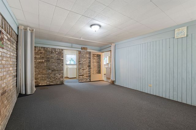 3935 Autumn Point Drive, Wills Point, TX 75169
