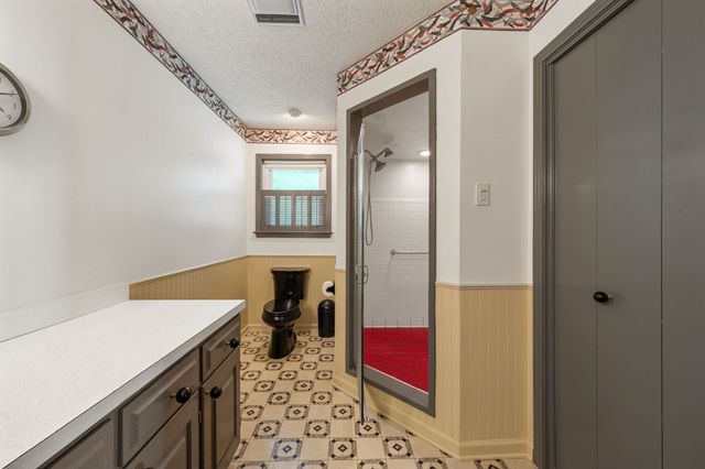 3935 Autumn Point Drive, Wills Point, TX 75169