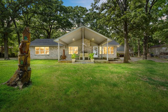 3935 Autumn Point Drive, Wills Point, TX 75169