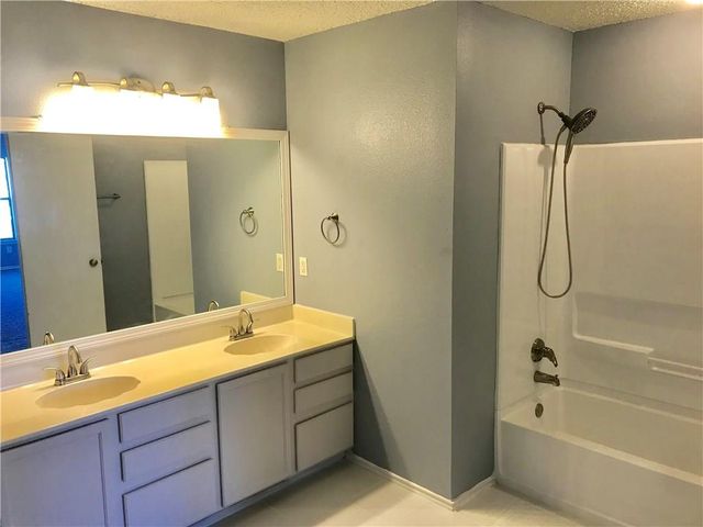 912 Justeford DR, Pflugerville, TX 78660
